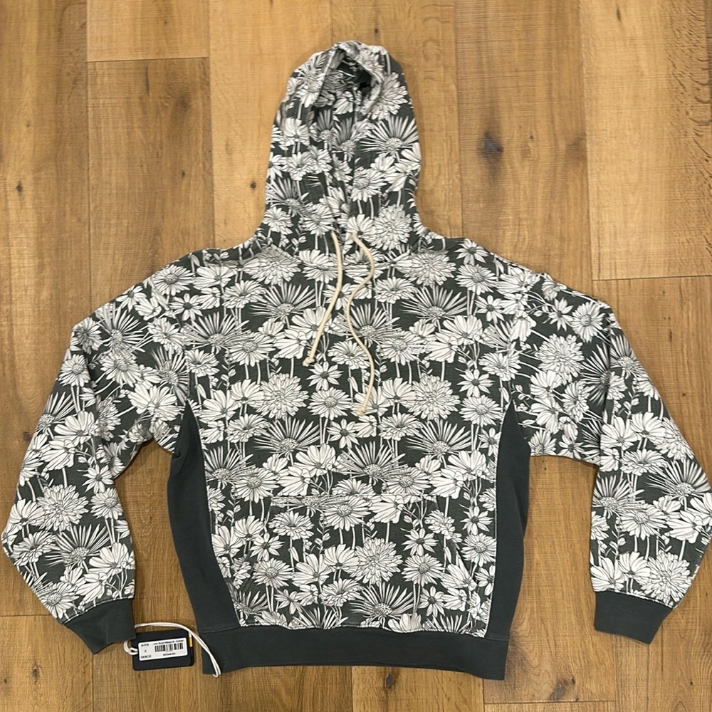 Brand new kith aster floral Williams Iii - stadium
